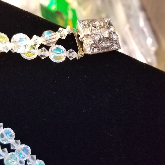 Vintage Set Iridescent Crystal Jewelry - Picture 3 of 7